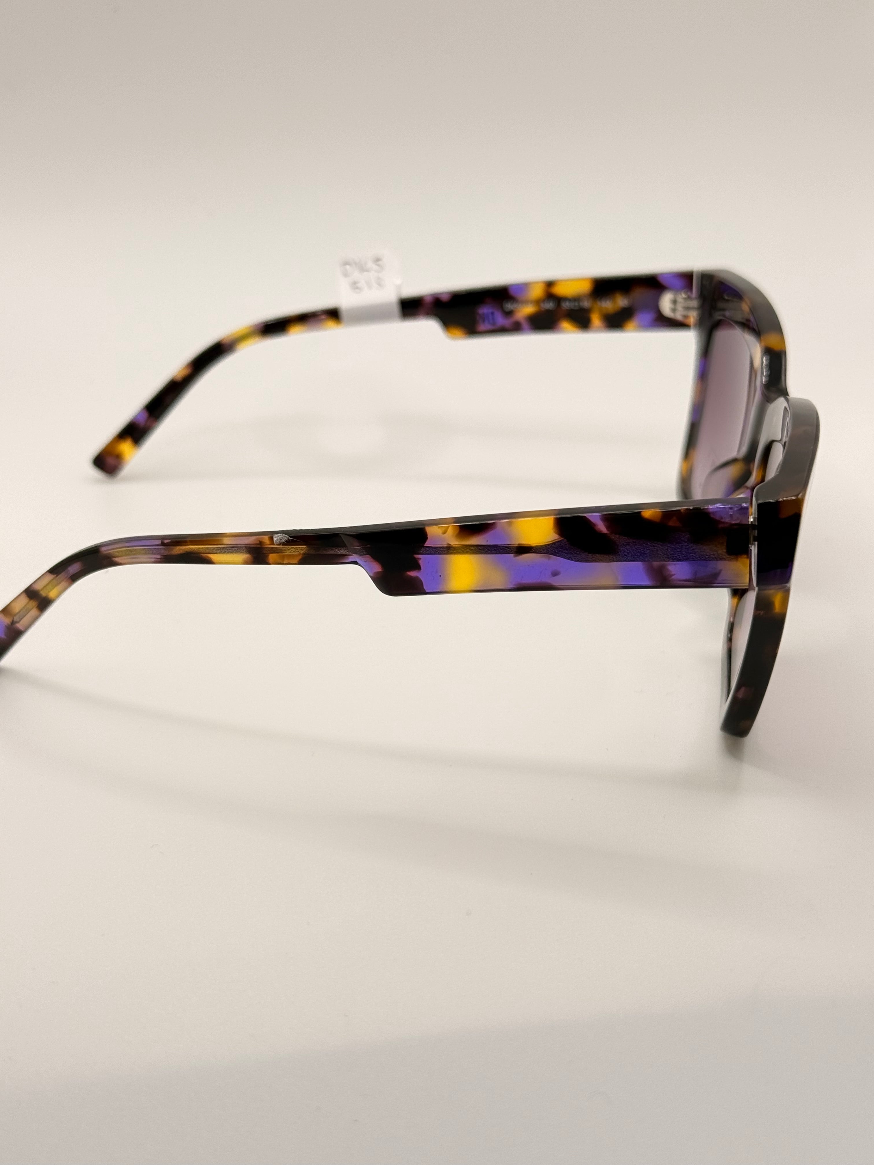 DKNY SOLAR 551S