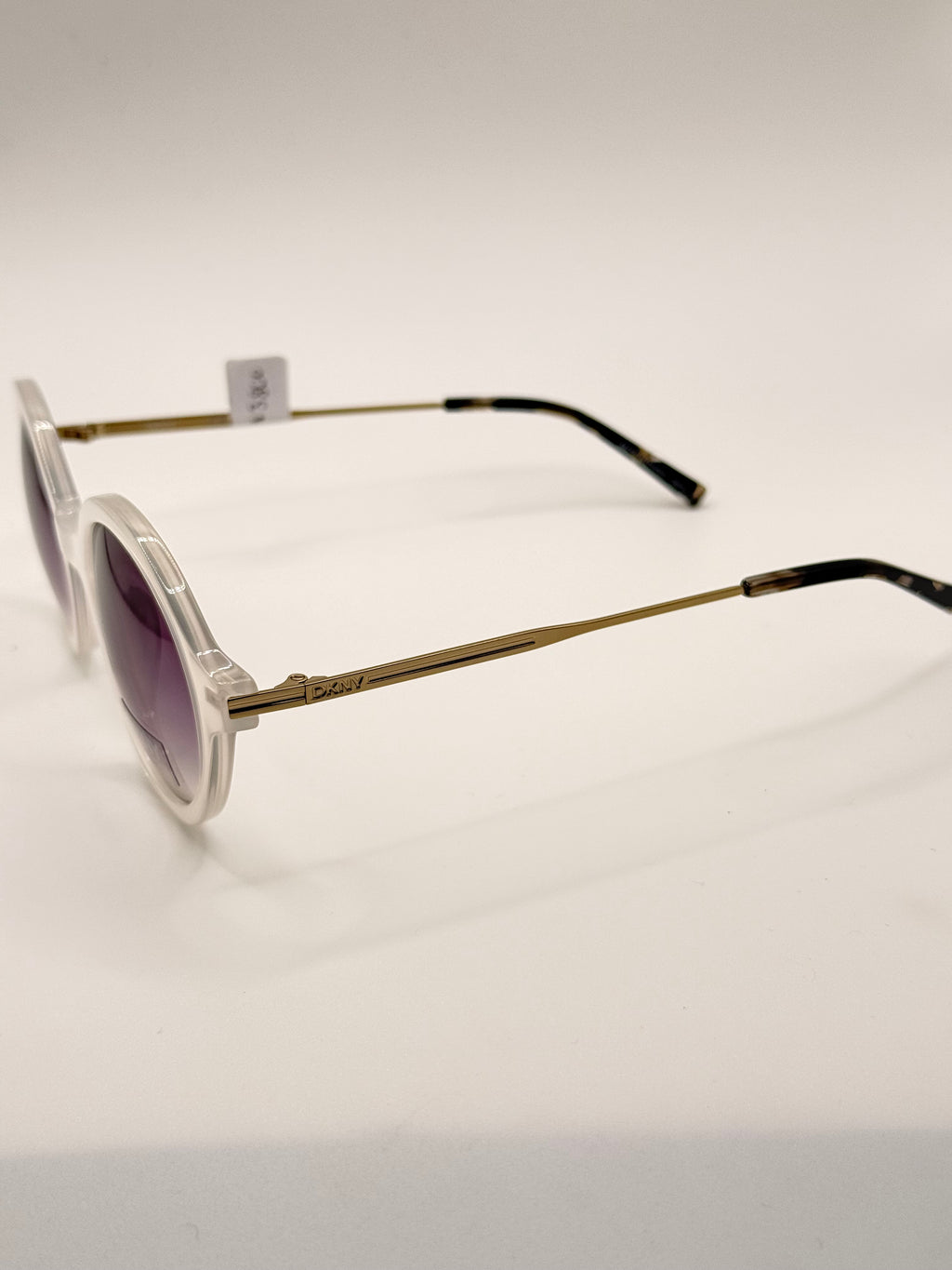 DKNY SOLAR 714S