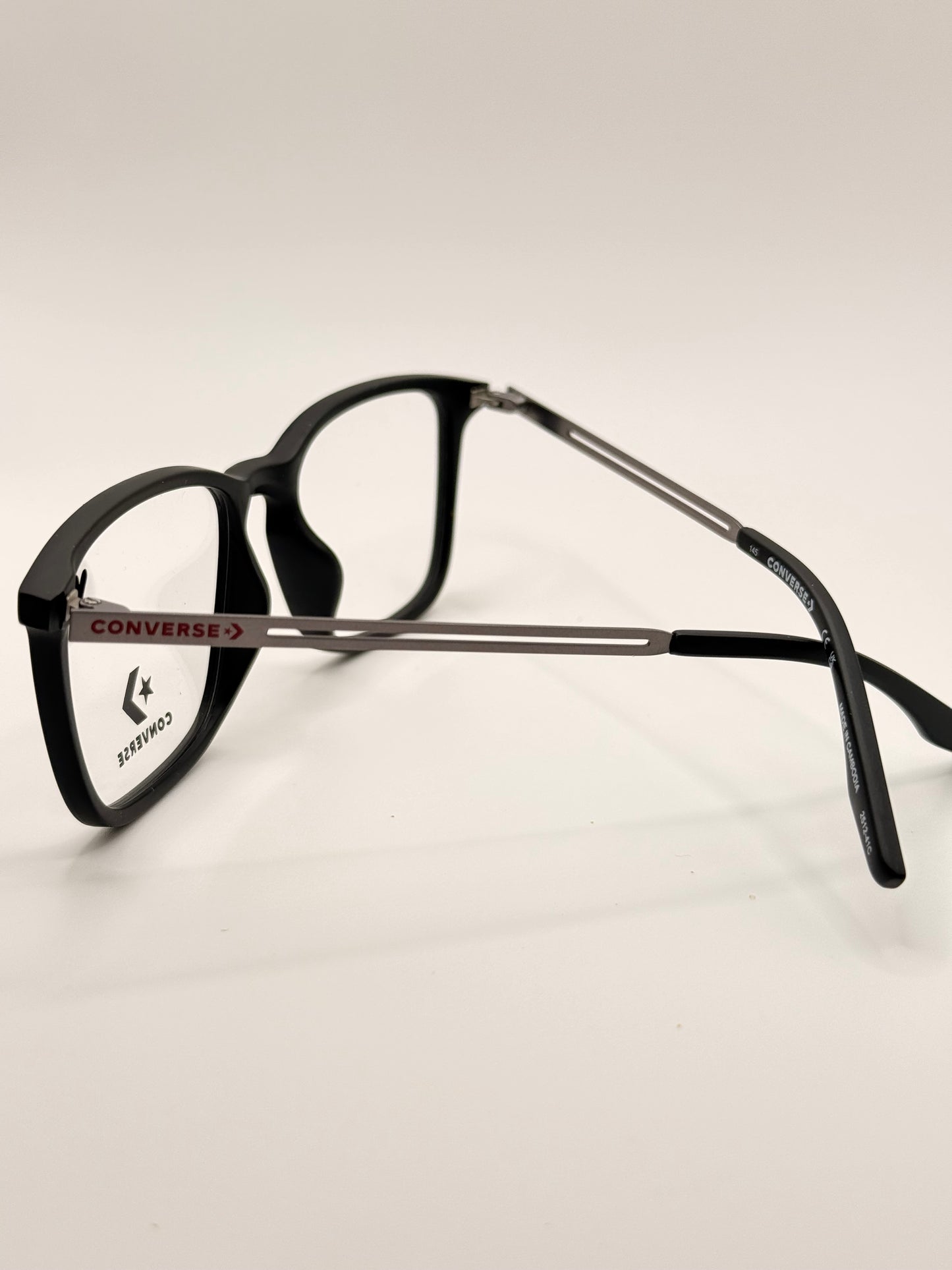 CONVERSE OFTALMICO CV8000