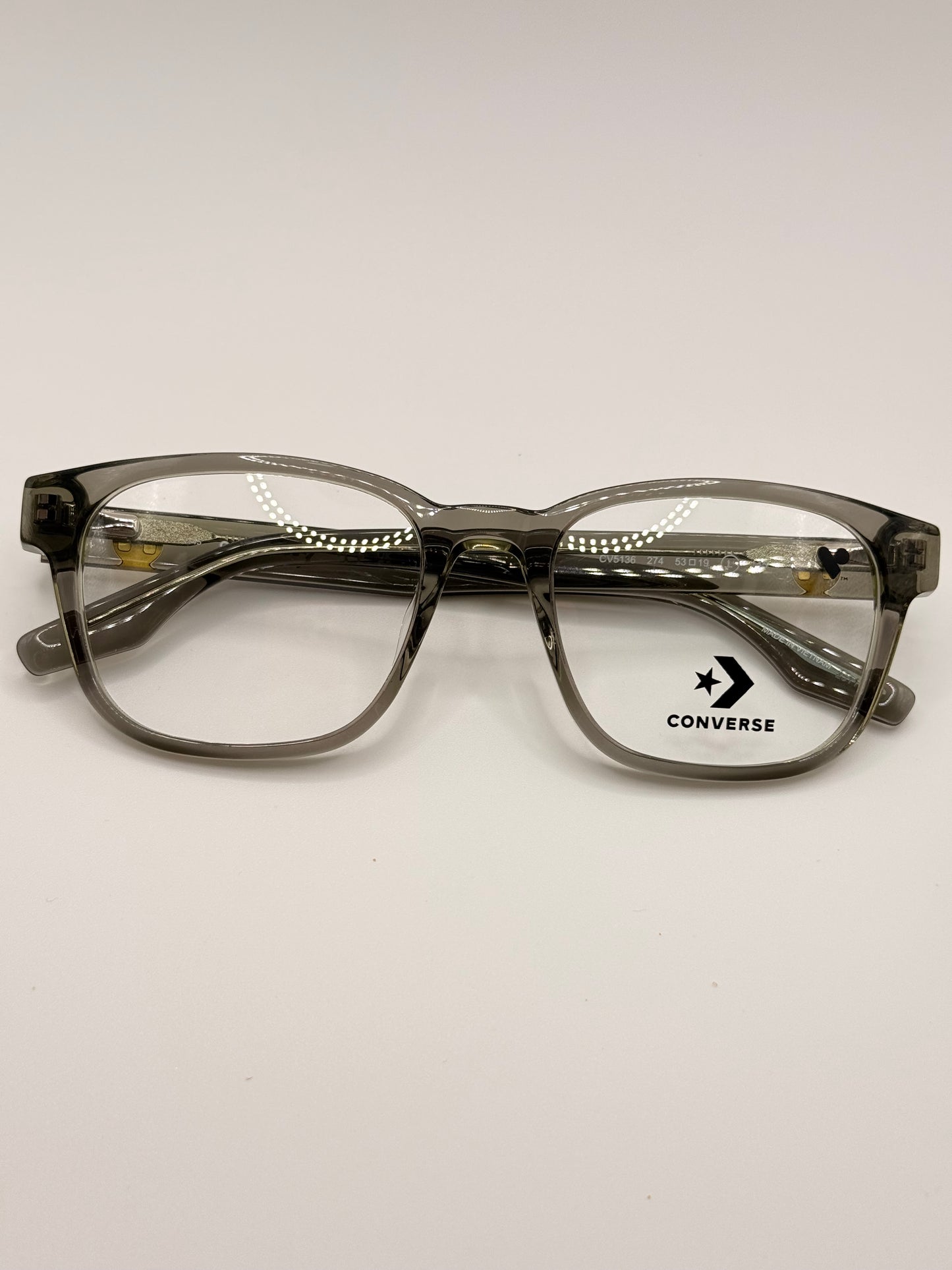 CONVERSE OFTALMICO CV5136